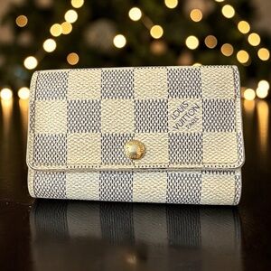 Louis Vuitton Damier Azur Key Case (A224)